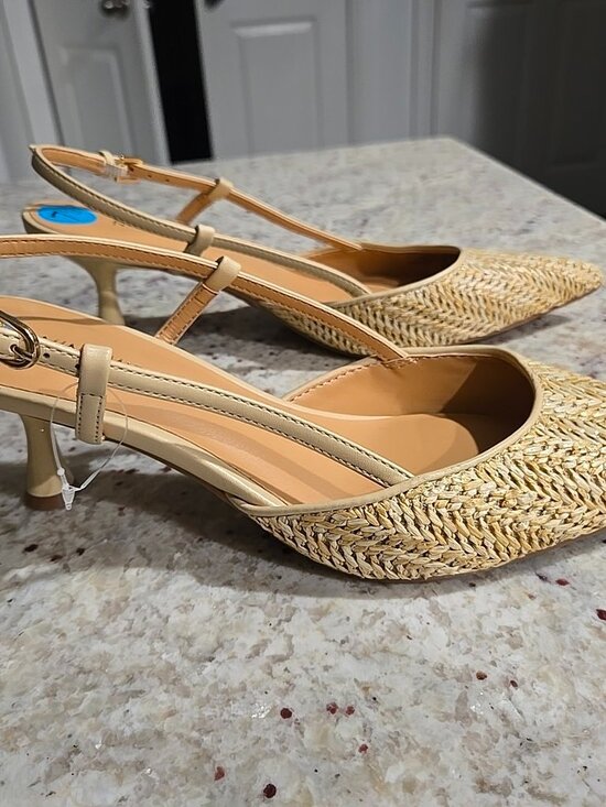 Nine West Shoes - Nine West RowenP2 Kitten Heels. New Without Box